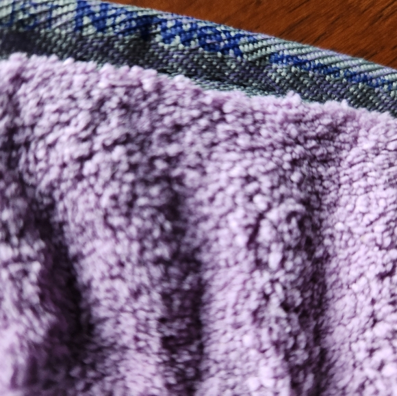 NWT Norwex Set of 3: 1 Envirocloth, 1 Window cloth & 1 Dust Mitt - Picture 6 of 10